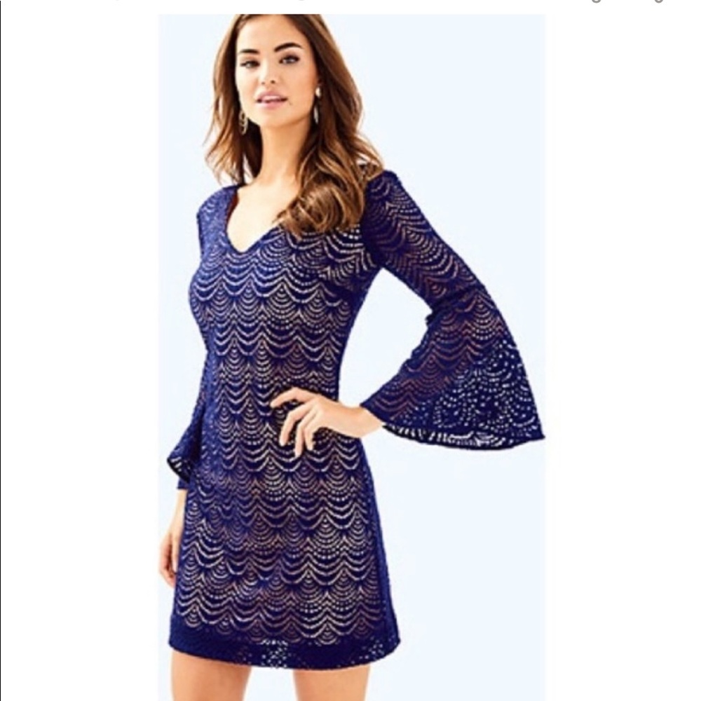 Lilly Pulitzer Nicoline Scalloped‎ Shell Lace Bell Sleeve Dress True Navy XS Y2K